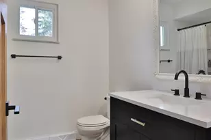 1363 Castleton Rd N, Columbus, OH 43220 - Photo 39