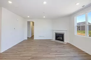 340 Honeysuckle St, South Bloomfield, OH 43103 - Photo 7