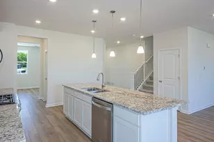 340 Honeysuckle St, South Bloomfield, OH 43103 - Photo 5