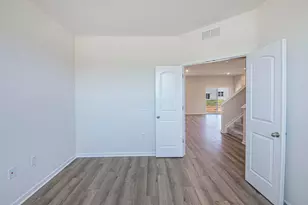 338 Honeysuckle St, South Bloomfield, OH 43103 - Photo 31