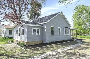 506 Washington St, Port Clinton, OH 43452 - Photo 3