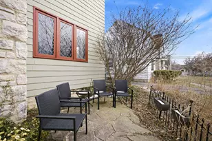 1002 S Cassingham Rd, Columbus, OH 43209 - Photo 7