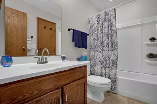 7784 Leaview Dr, Columbus, OH 43235 - Photo 21