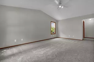 7784 Leaview Dr, Columbus, OH 43235 - Photo 9