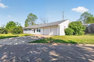 1906 Marsdale Ave, Columbus, OH 43223 - Photo 3