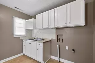 1920 Marsdale Ave, Columbus, OH 43223 - Photo 29