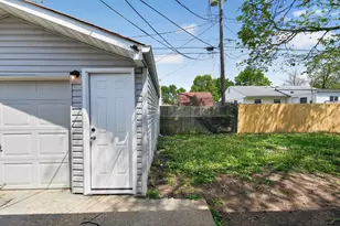 1920 Marsdale Ave, Columbus, OH 43223 - Photo 3