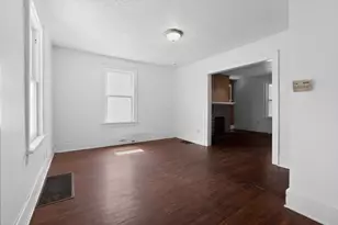2448 Parkwood Ave, Columbus, OH 43211 - Photo 11
