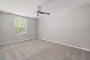3655 Dinsmore Castle Dr, Columbus, OH 43221 - Photo 27
