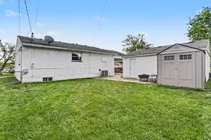 628 Brookdale Dr, West Jefferson, OH 43162 - Photo 21