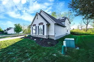 8142 Bellow Park Dr, Reynoldsburg, OH 43068 - Photo 3