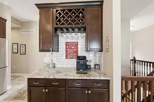 10254 Daniel Fisk St, Dayton, OH 45458 - Photo 19