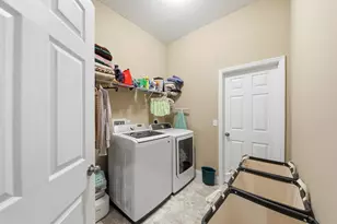 10254 Daniel Fisk St, Dayton, OH 45458 - Photo 37