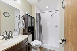 1065 Robmeyer Dr, Columbus, OH 43207 - Photo 21
