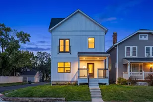 981 Gilbert St, Columbus, OH 43206 - Photo 3