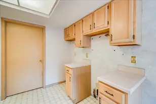 332 Hidden Ravines Dr, Powell, OH 43065 - Photo 9