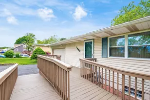 1992 Brown Rd, Grove City, OH 43123 - Photo 5