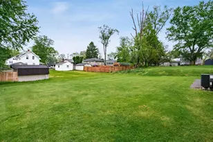 2446 Edison Ave, Zanesville, OH 43701 - Photo 25