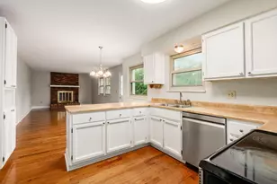 2133 Meadow Hills Ct, Columbus, OH 43228 - Photo 11