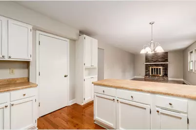 2133 Meadow Hills Court, Columbus, OH 43228 - Photo 15