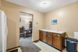 5203 Quincy Dr, Columbus, OH 43232 - Photo 11