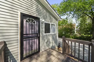 3637 S Champion Ave, Columbus, OH 43207 - Photo 9