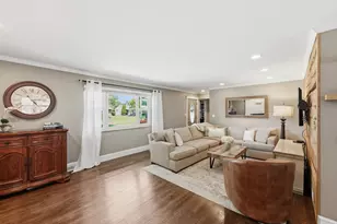 1797 Riverhill Rd, Columbus, OH 43221 - Photo 5