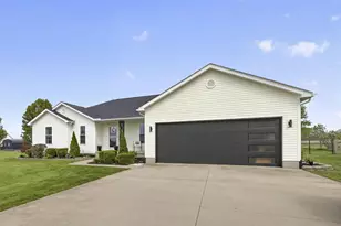 1538 Amanda Northern Rd NW, Canal Winchester, OH 43110 - Photo 5
