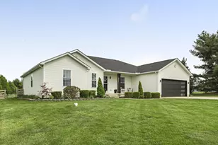 1538 Amanda Northern Rd NW, Canal Winchester, OH 43110 - Photo 3