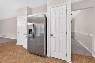 7742 Priestley Dr, Reynoldsburg, OH 43068 - Photo 17