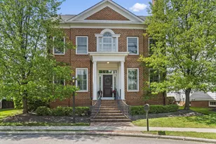 4025 Chelsea Green W, New Albany, OH 43054 - Photo 1