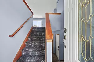 974 Esther Dr, Columbus, OH 43207 - Photo 5