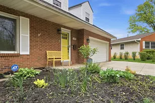 1349 Redwood Ct, Columbus, OH 43229 - Photo 3