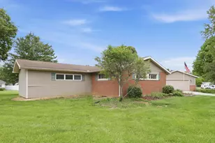 1003 Lynwood Ave, Circleville, OH 43113 - Photo 9