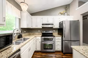 4959 Cavan Ct, Columbus, OH 43221 - Photo 7