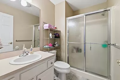 1055 Crestfield Street #B, Ontario, OH 44906 - Photo 17