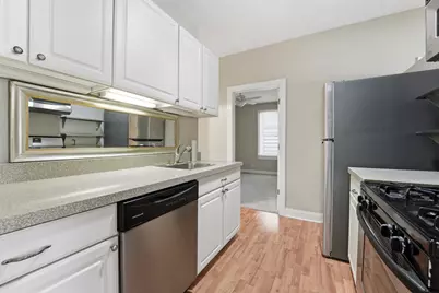 318 E Hinman Avenue, Columbus, OH 43207 - Photo 9