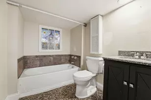318 E Hinman Ave, Columbus, OH 43207 - Photo 21
