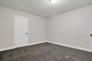 1236 Grovewood Dr, Columbus, OH 43207 - Photo 23