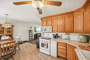 5120 Fairlane Rd, Columbus, OH 43207 - Photo 13
