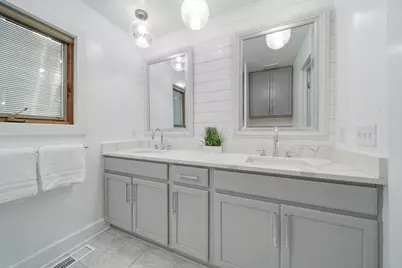 2248 Sandover Road, Columbus, OH 43220 - Photo 3