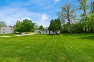 4450 E Johnstown Rd, Columbus, OH 43230 - Photo 37