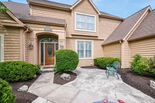 3818 Riverwatch Ln, Columbus, OH 43221 - Photo 3