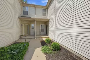 2575 Rustling Oak Blvd, Hilliard, OH 43026 - Photo 3