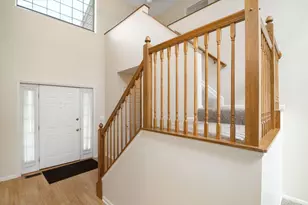 1032 Portlock Dr, Columbus, OH 43228 - Photo 9