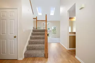 1032 Portlock Dr, Columbus, OH 43228 - Photo 7