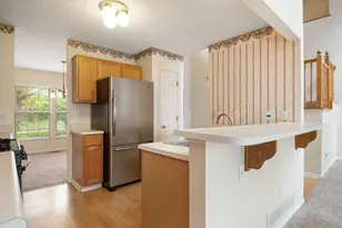 1032 Portlock Dr, Columbus, OH 43228 - Photo 15