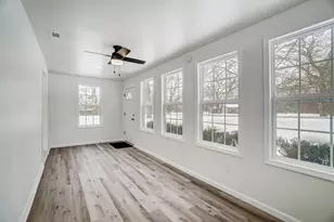 1896 Dyer Rd, Grove City, OH 43123 - Photo 5