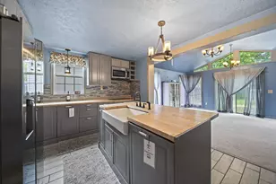 300 Dunbarton Rd, Columbus, OH 43230 - Photo 5