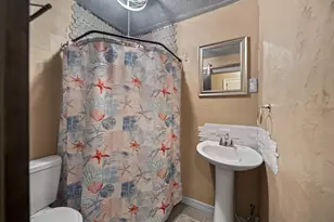 300 Dunbarton Rd, Columbus, OH 43230 - Photo 15